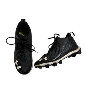 Under Armour Boys Black Cleats Size 3.5Y